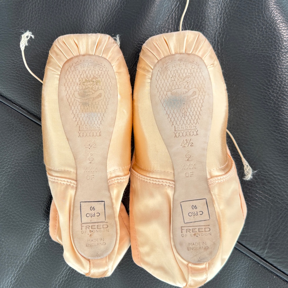Freed Pointe Shoes Clef Maker